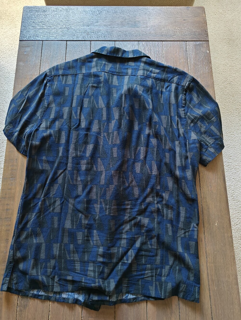 Express | Abstract Pattern Shirt - Picture 4 of 4
